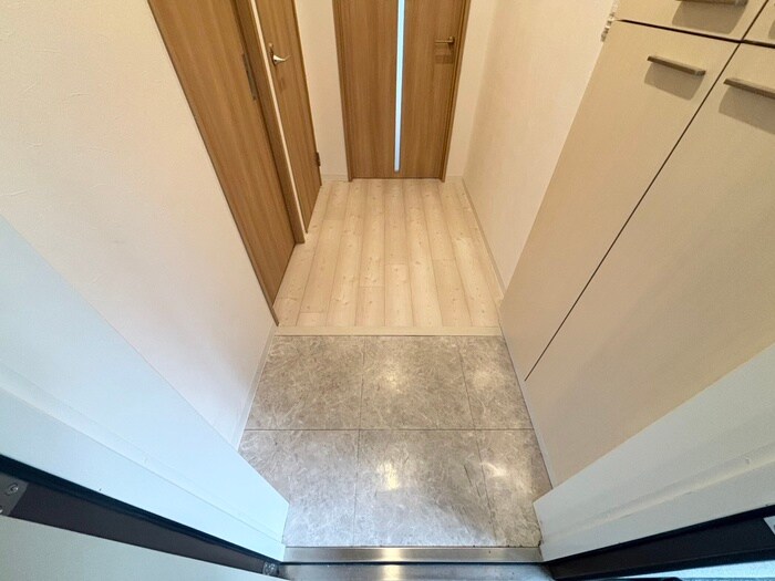 物件内観写真14　(玄関)