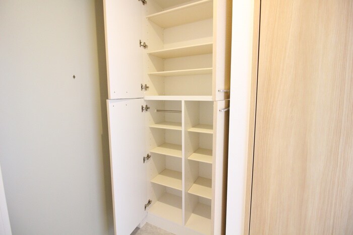 物件内観写真16　(靴箱)