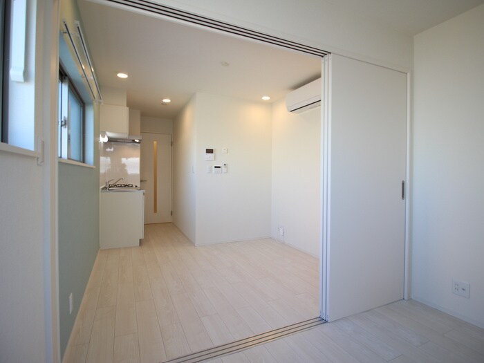 物件内観写真8　(居室)