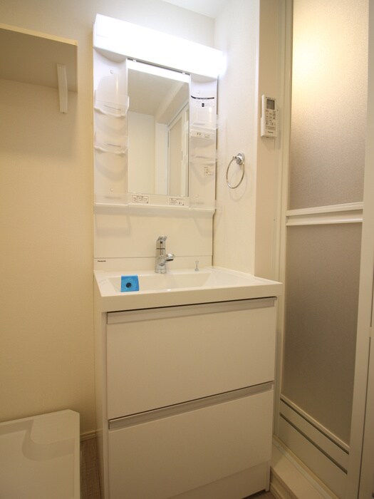 物件内観写真11　(洗面)