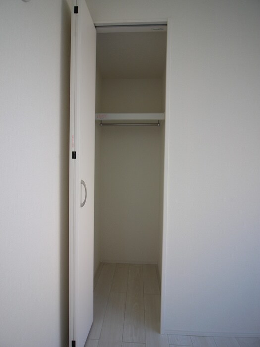 物件内観写真18　(収納)