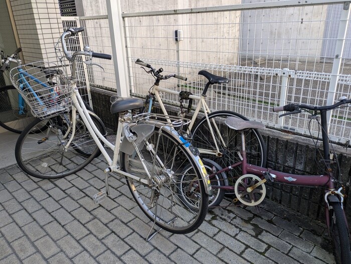 物件外観写真5　(駐輪場)