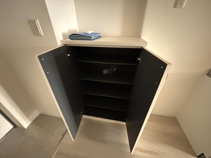 物件内観写真10　(靴箱)