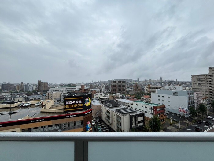 物件内観写真11　(室内からの展望)