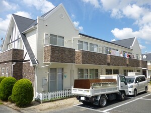 ドエル・マルシェＢ棟外観写真