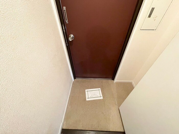 物件内観写真14　(玄関)