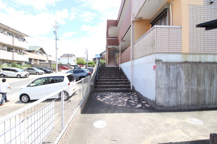 レザンブライドのエントランス部分