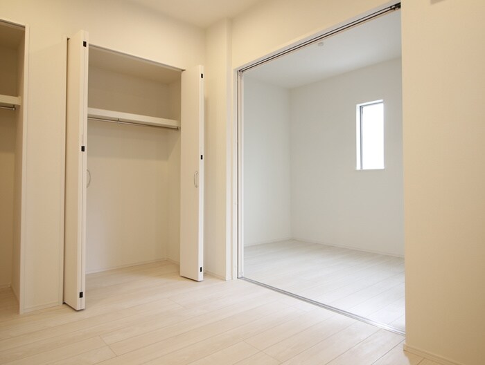 物件内観写真6　(居室)