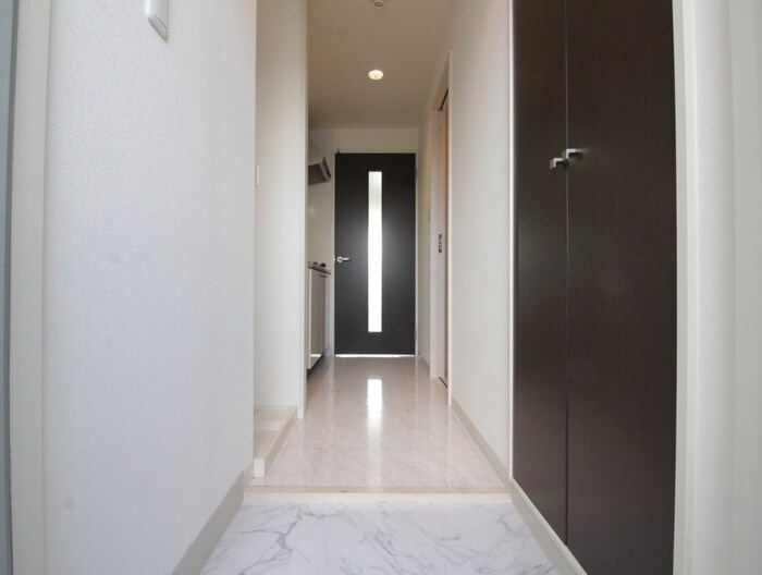 物件内観写真16　(廊下)
