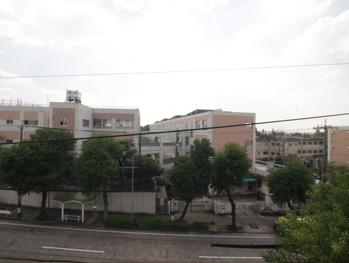 物件内観写真20　(室内からの展望)