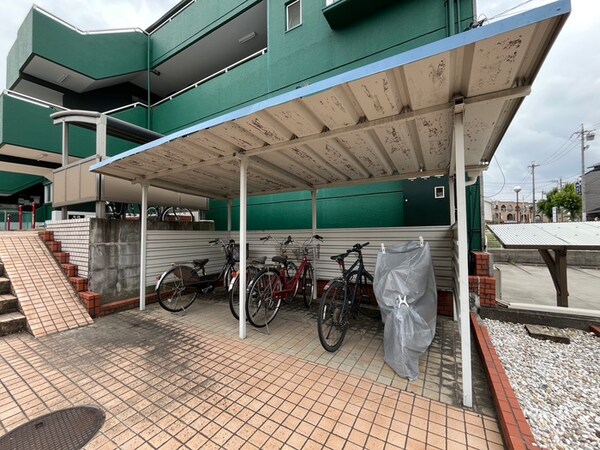 駐輪場
