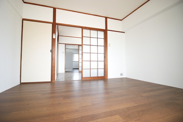 物件内観写真8　(居室)