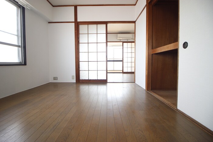 物件内観写真10　(居室)