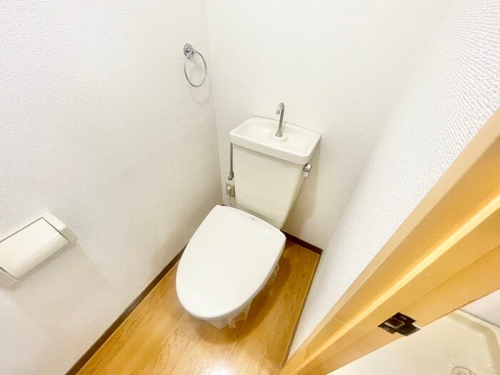 物件内観写真10　(トイレ)