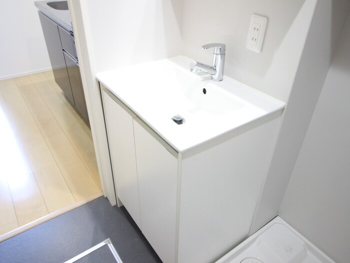 物件内観写真11　(洗面)