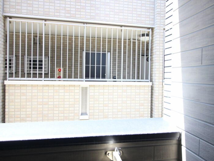 物件内観写真21　(室内からの展望)