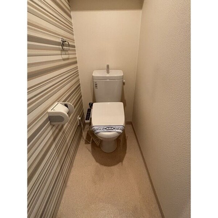 物件内観写真13　(トイレ)