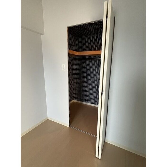 物件内観写真16　(収納)