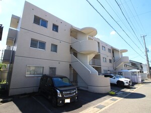 ハイツなかじま外観写真