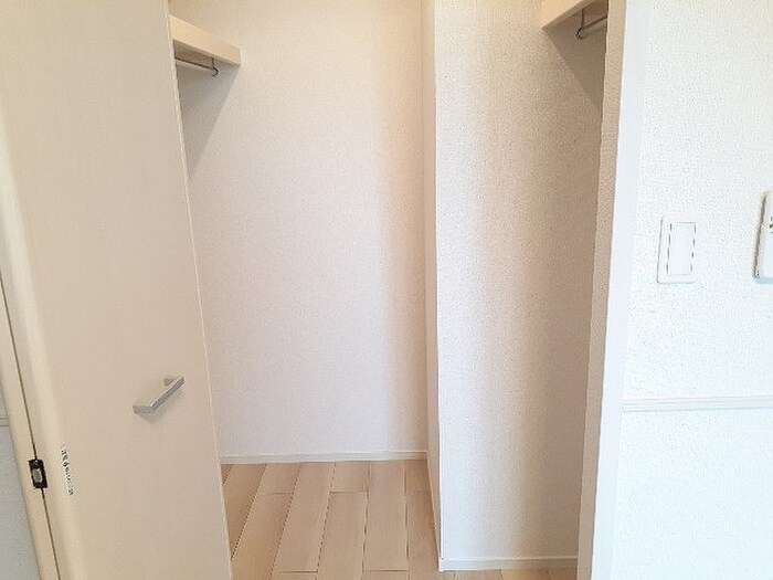 物件内観写真9　(収納)