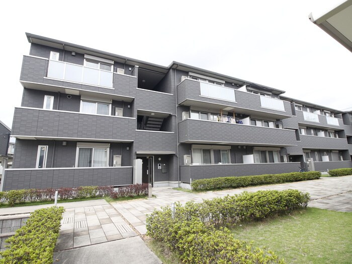 物件外観写真2　(外観写真)