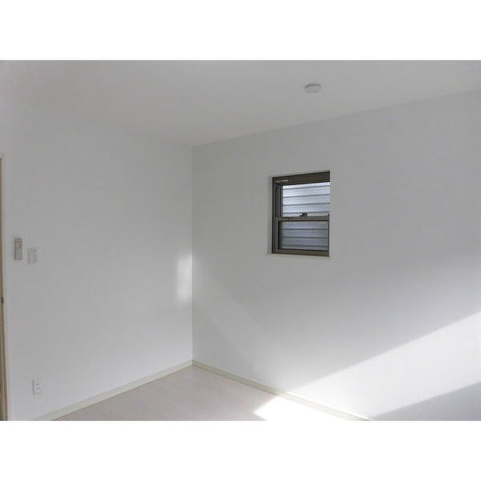 物件内観写真5　(居室)