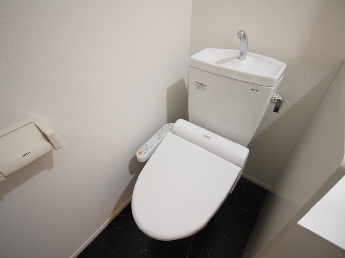 物件内観写真10　(トイレ)