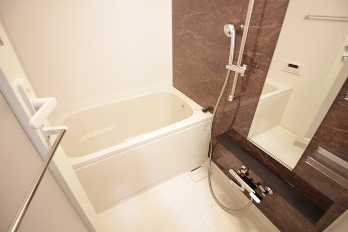 物件内観写真10　(バス／シャワールーム等)