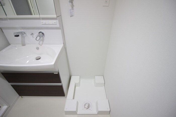 物件内観写真13　(洗濯機置場)