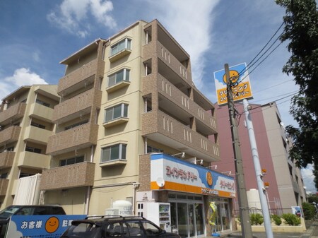 シャンポール天子田外観写真