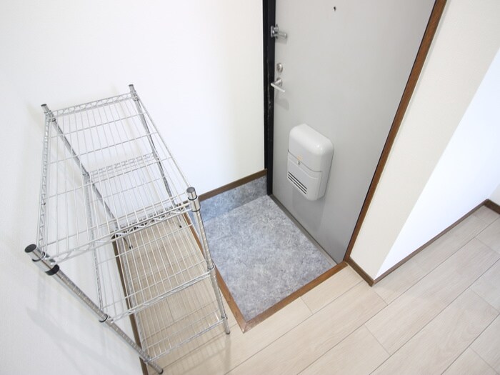 物件内観写真17　(玄関)