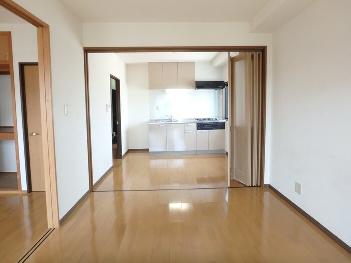 物件内観写真8　(居室)