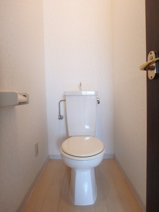 物件内観写真13　(トイレ)