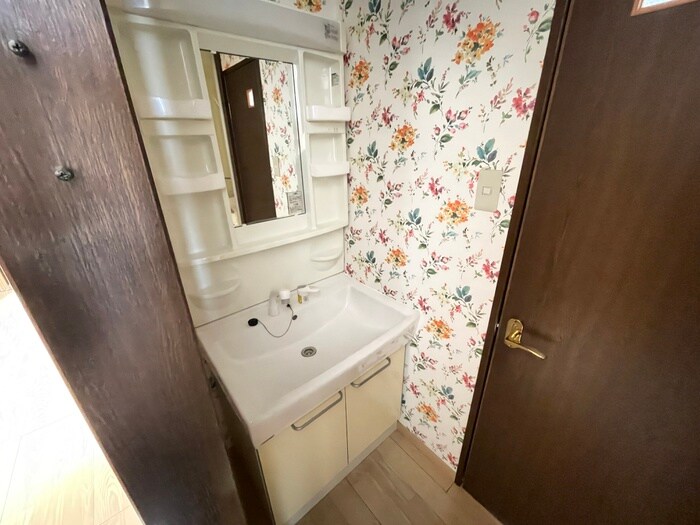 物件内観写真14　(洗面)