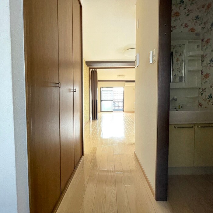物件内観写真17　(廊下)