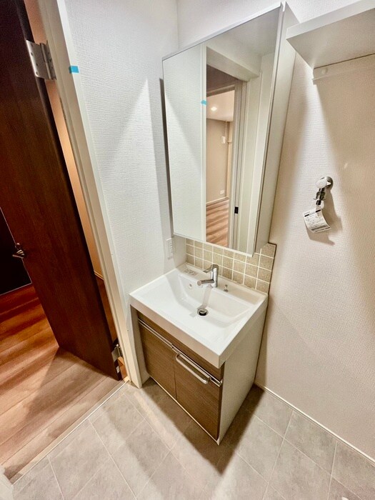 物件内観写真11　(洗面)