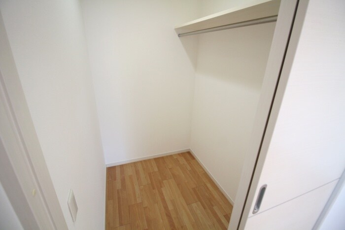 物件内観写真9　(収納)
