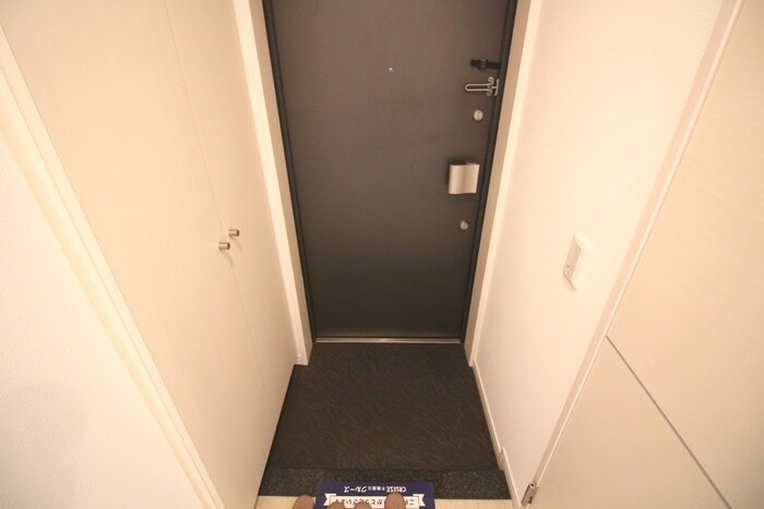 物件内観写真14　(玄関)