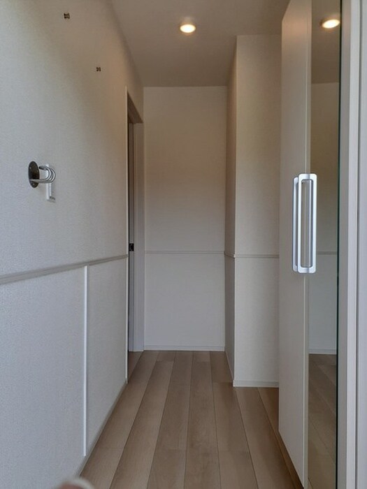 物件内観写真10　(廊下)