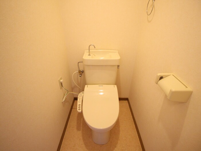 物件内観写真13　(トイレ)