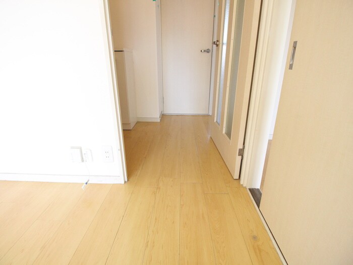 物件内観写真20　(廊下)