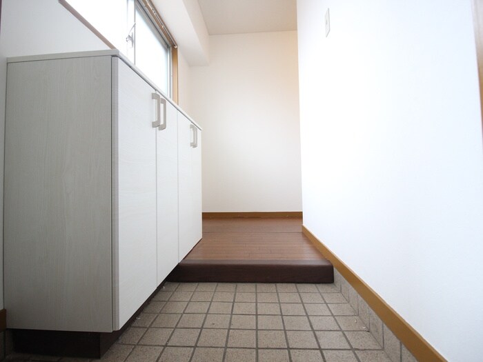物件内観写真20　(玄関)