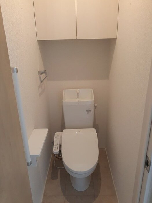 物件内観写真8　(トイレ)