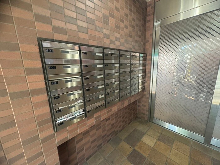 物件外観写真6　(建物設備)