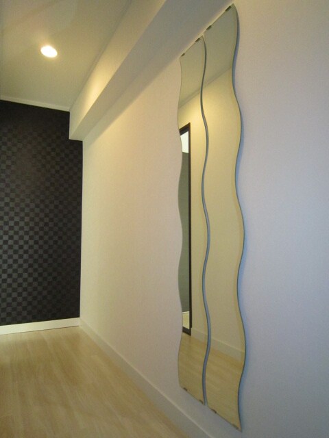 物件内観写真8　(玄関)