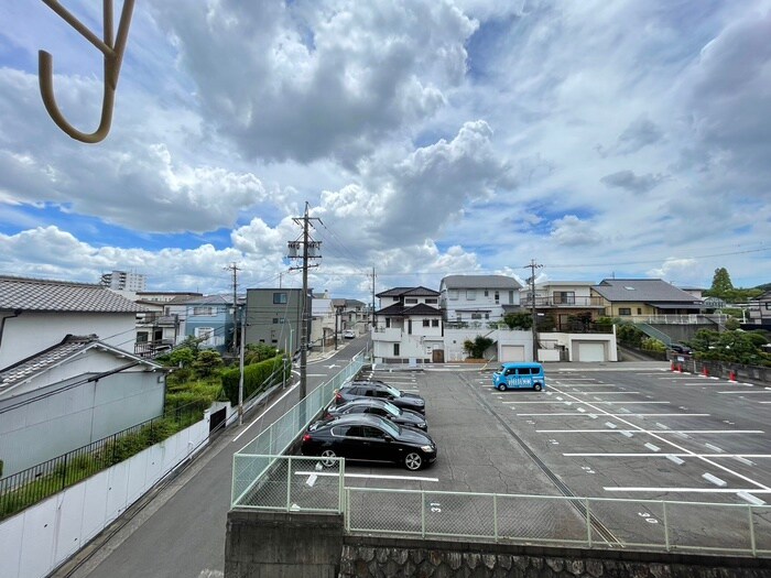 物件内観写真15　(室内からの展望)