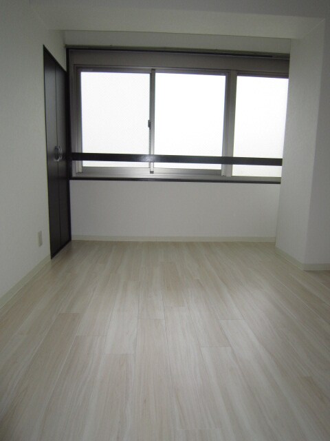 物件内観写真16　(居室)