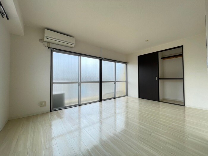 物件内観写真16　(居室)