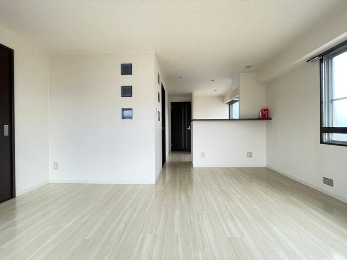 物件内観写真18　(廊下)