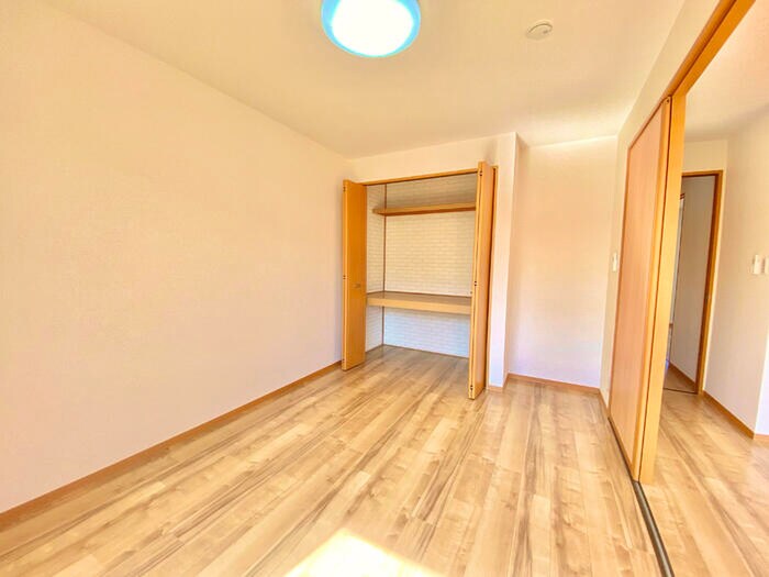 物件内観写真10　(収納)